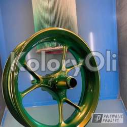 LAMBO GREEN Farba Proszkowa Poliestrowa Kolor Zielony Wysoki połysk KO-PP0444 LAMBO GREEN Farba Proszkowa Poliestrowa Kolor Zielony Wysoki połysk KO-PP0444