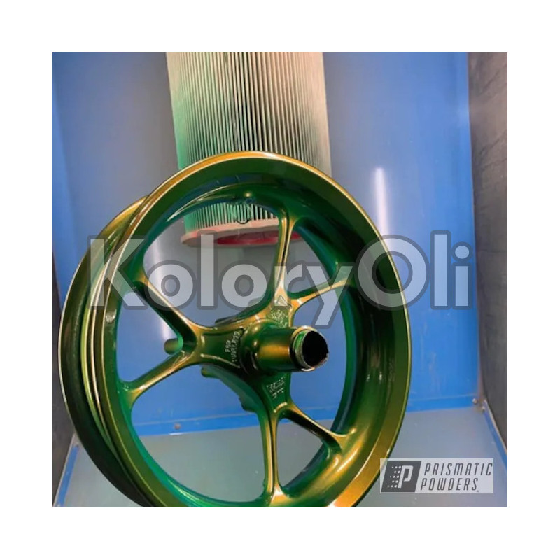 LAMBO GREEN Farba Proszkowa Poliestrowa Kolor Zielony Wysoki połysk KO-PP0444 LAMBO GREEN Farba Proszkowa Poliestrowa Kolor Zielony Wysoki połysk KO-PP0444