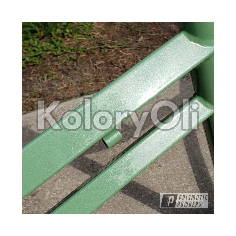 PEARL MINT Farba Proszkowa Poliestrowa Kolor Zielony Satyna KO-PP1783 PEARL MINT Farba Proszkowa Poliestrowa Kolor Zielony Satyna KO-PP1783