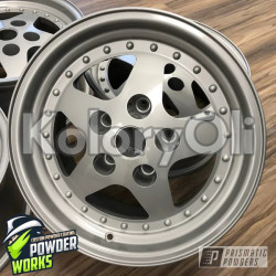 SATIN SILVER Farba Proszkowa Poliestrowa Kolor Srebrny Wysoki połysk KO-PP0327 SATIN SILVER Farba Proszkowa Poliestrowa Kolor Srebrny Wysoki połysk KO-PP0327