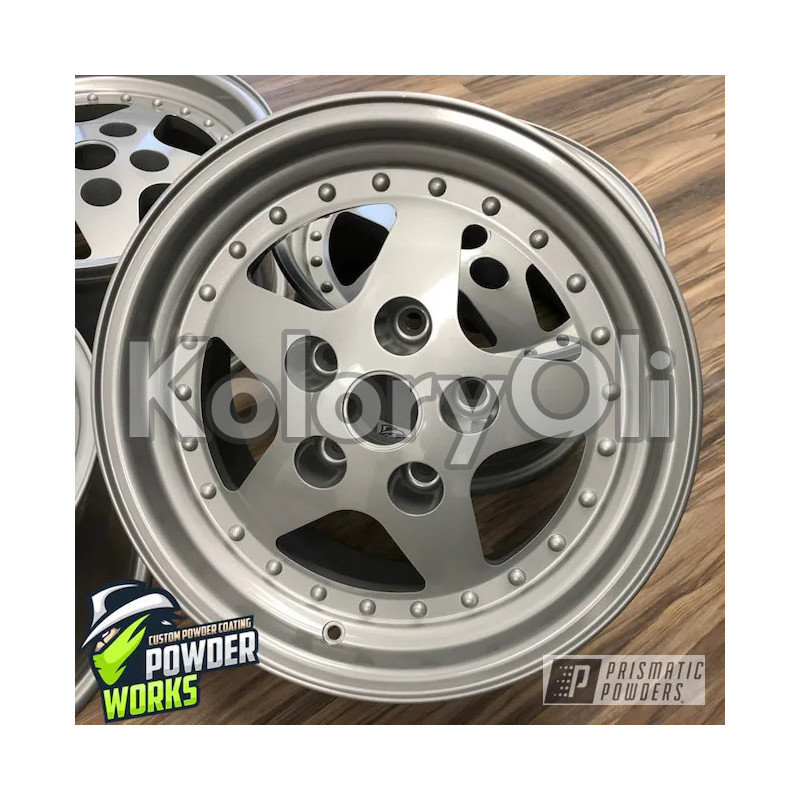 SATIN SILVER Farba Proszkowa Poliestrowa Kolor Srebrny Wysoki połysk KO-PP0327 SATIN SILVER Farba Proszkowa Poliestrowa Kolor Srebrny Wysoki połysk KO-PP0327